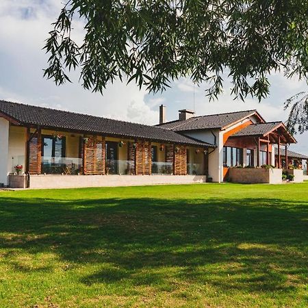 Pensiunea Balta Paradisul Pescarilor Pufesti Exteriér fotografie